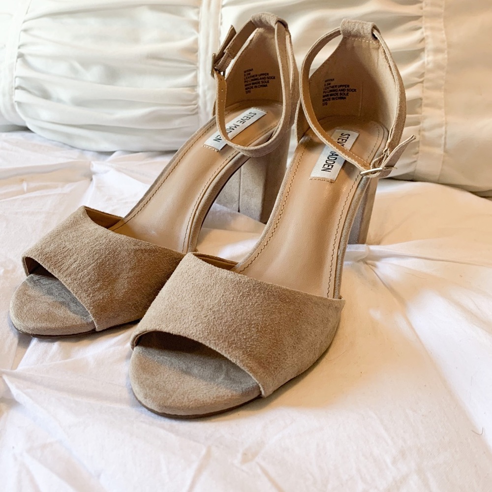 NWOT - Tan Steve Madden Heels - Size 8.5